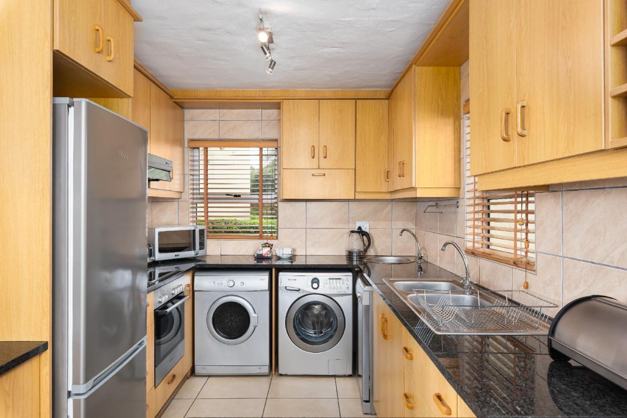 First Group Port Owen Marina Apartment Velddrif Bagian luar foto